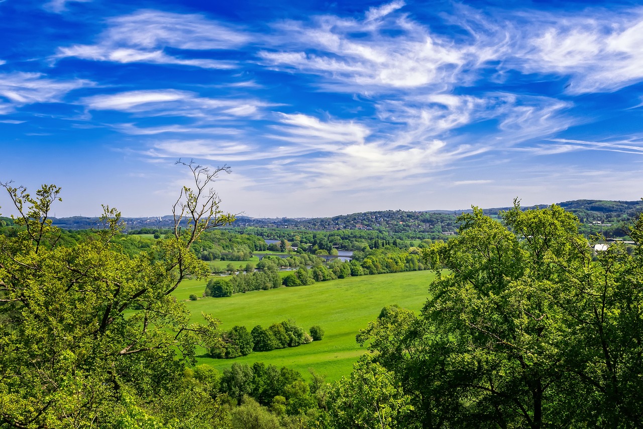 entdecken sie die vielfalt deutschlands: von malerischen landschaften über reiche kultur bis hin zu historischen städten. erleben sie die deutsche gastfreundschaft und die köstliche küche, während sie durch dieses faszinierende land reisen.